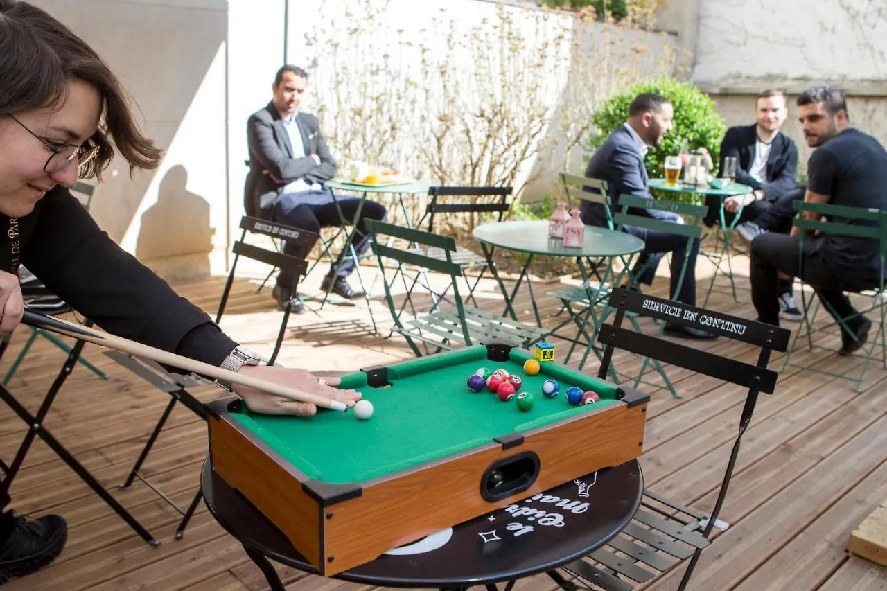 Hotell De Montparnasse Paris