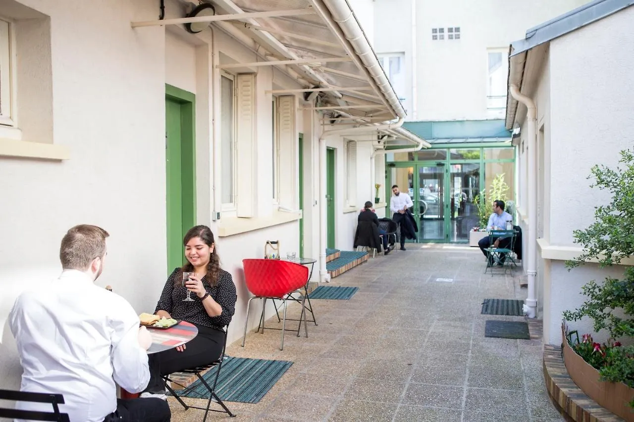 De Montparnasse 3* Paris